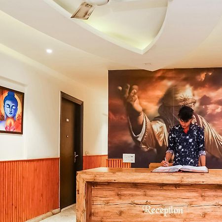 OYO 28373 Hotel Shri Sai Delhi  Buitenkant foto
