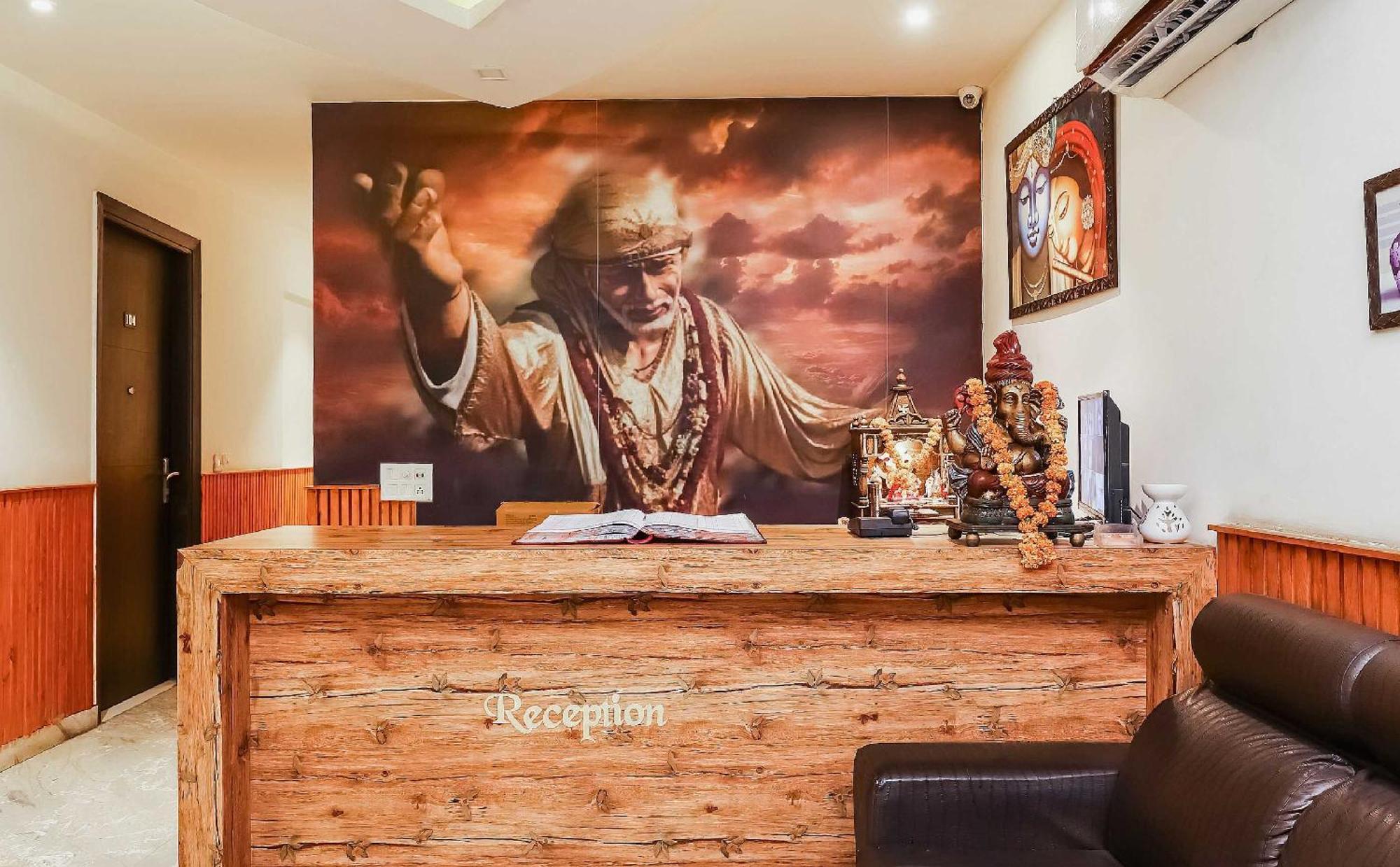 OYO 28373 Hotel Shri Sai Delhi  Buitenkant foto