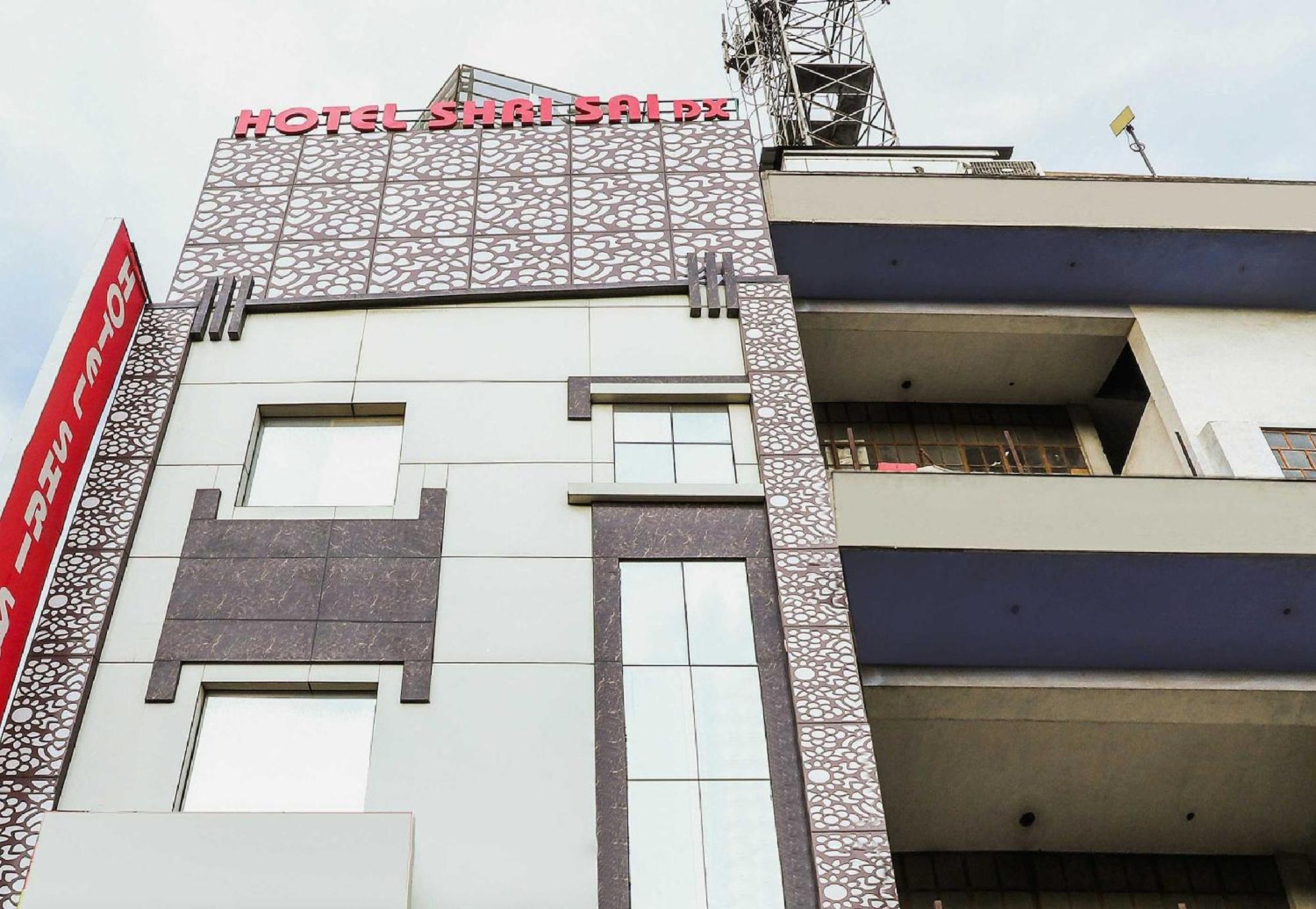 OYO 28373 Hotel Shri Sai Delhi  Buitenkant foto
