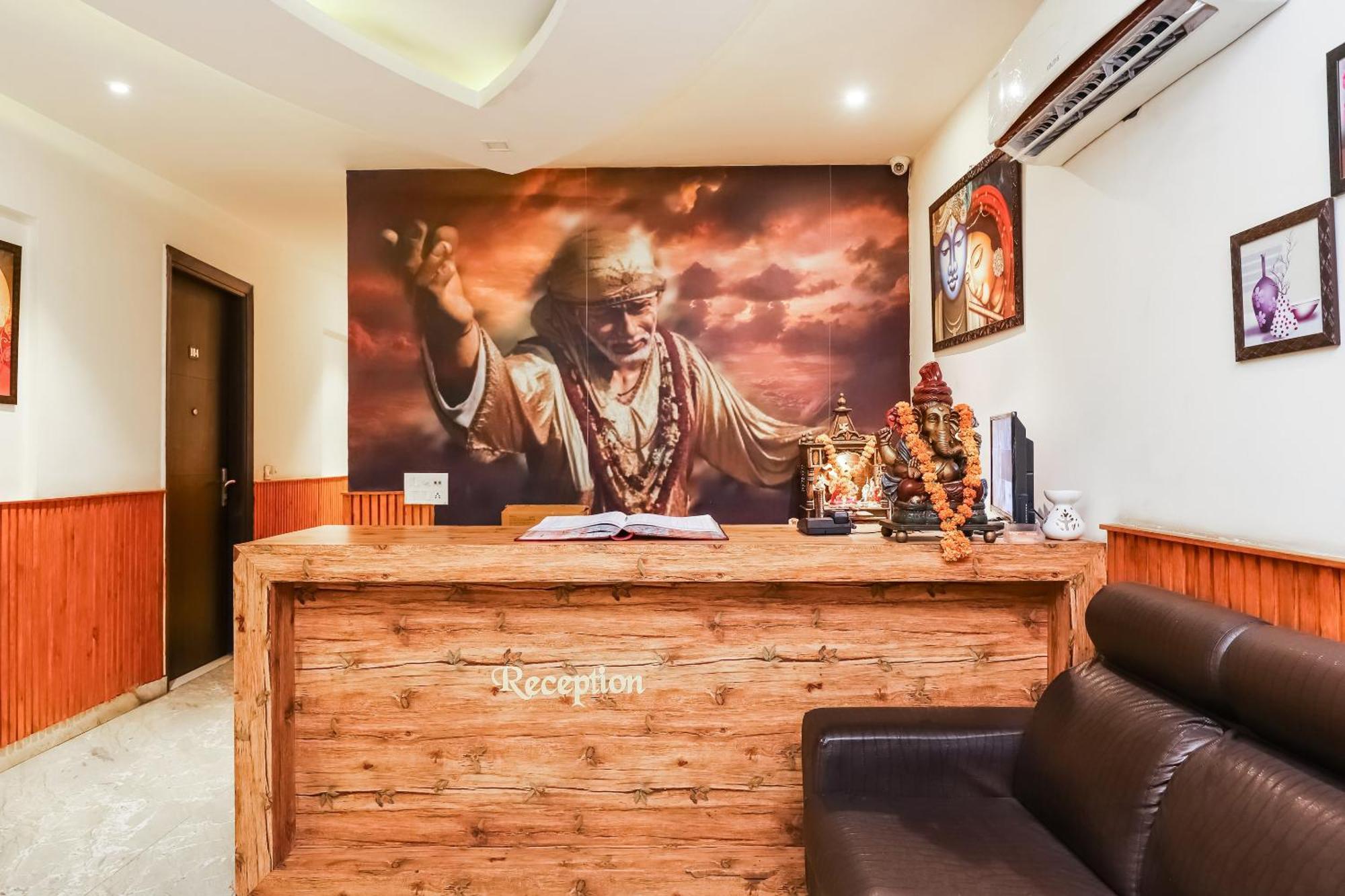 OYO 28373 Hotel Shri Sai Delhi  Buitenkant foto